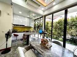 Alana (D28), Terrace #573395961
